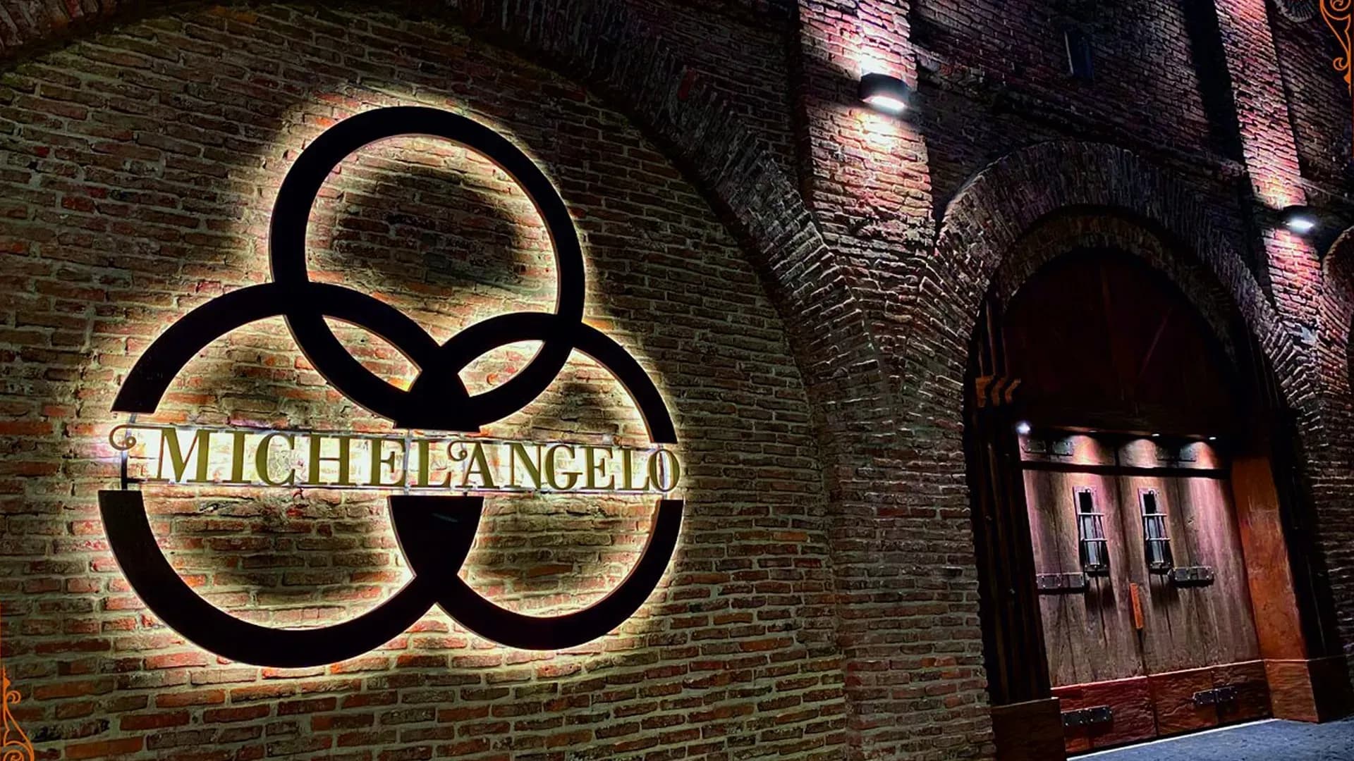 Michelangelo Tango