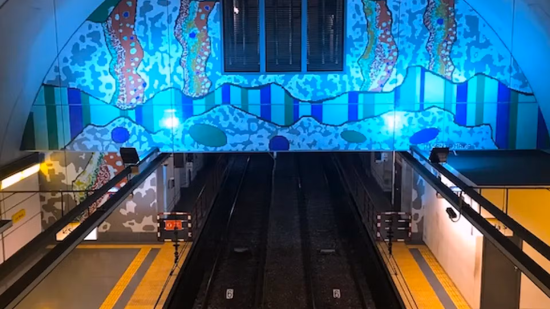 Foto da linha de metrô em Buenos Aires